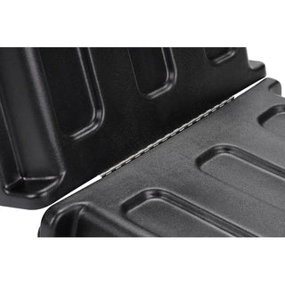 Alpine Industries ALP500-12-HL-BLK hinged lid close-up of the center hinge
