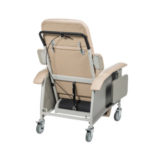 Drive Medical D577 Series Clinical Care Geri Chair Recliner