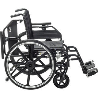 Drive Medical PLA416FBUARAD-SF/PLA420FBUARAD-SF Viper Plus GT Wheelchair with Universal Armrests, Swing Away Footrest