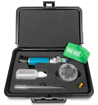 Heathrow Scientific 43036-KIT Refractometer Water Testing Field Kit with a green cloth labeled 'Vee Gee' in a black case.