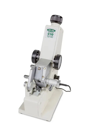 Heathrow Scientific C10 Abbe Refractometer with brand logo on a white background