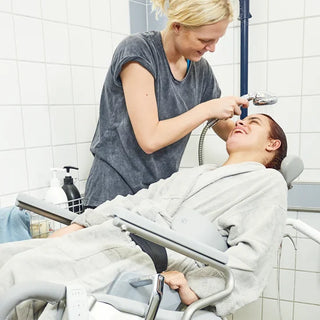 R82 Heron Toilet and Bath Chair, Hydraulic or Powered Height Adjustment, Max. 286.6 lbs Capacity