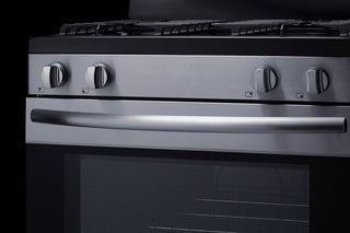 Summit RKGAS308SS knobs and oven door handle, close-up