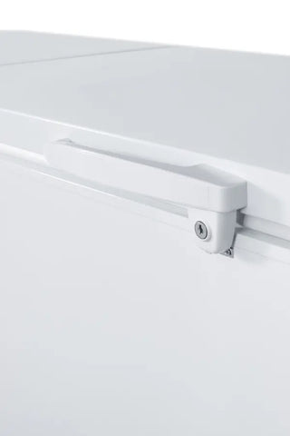 Summit SCFM252WH 92" Wide Commercial Chest Freezer with Manual Defrost, 26.66 cu.ft.