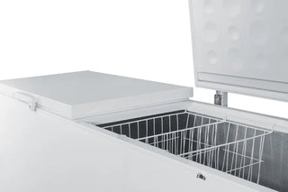 Summit SCFM252WH 92" Wide Commercial Chest Freezer with Manual Defrost, 26.66 cu.ft.
