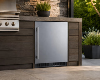 Summit SPR624OS 24" Wide Outdoor All-Refrigerator, ADA Compliant, Built-In Undercounter Design, 4.3 cu.ft.